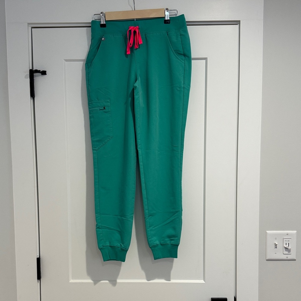 FIGS SURGERY GREEN ZAMORA JOGGERS